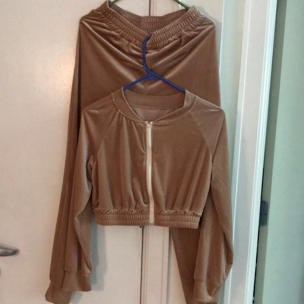 Beautiful tan velour sweatsuit